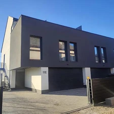 Przestronny Apartament, Ogrodek, Bezplatne Miejsca Postojowe W Garazu, Awg * Cracovie