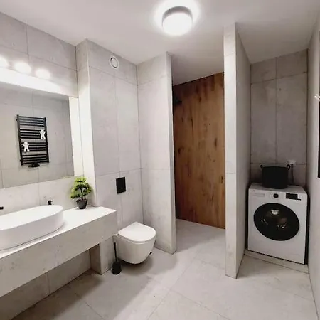 Appartamento Przestronny Apartament, Ogrodek, Bezplatne Miejsca Postojowe W Garazu, Awg Apartments *