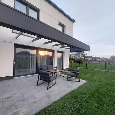 Przestronny Apartament, Ogrodek, Bezplatne Miejsca Postojowe W Garazu, Awg Appartement *