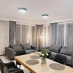 아파트 Przestronny Apartament, Ogrodek, Bezplatne Miejsca Postojowe W Garazu, Awg *