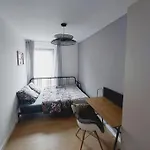Przestronny Apartament, Ogrodek, Bezplatne Miejsca Postojowe W Garazu, Awg 아파트